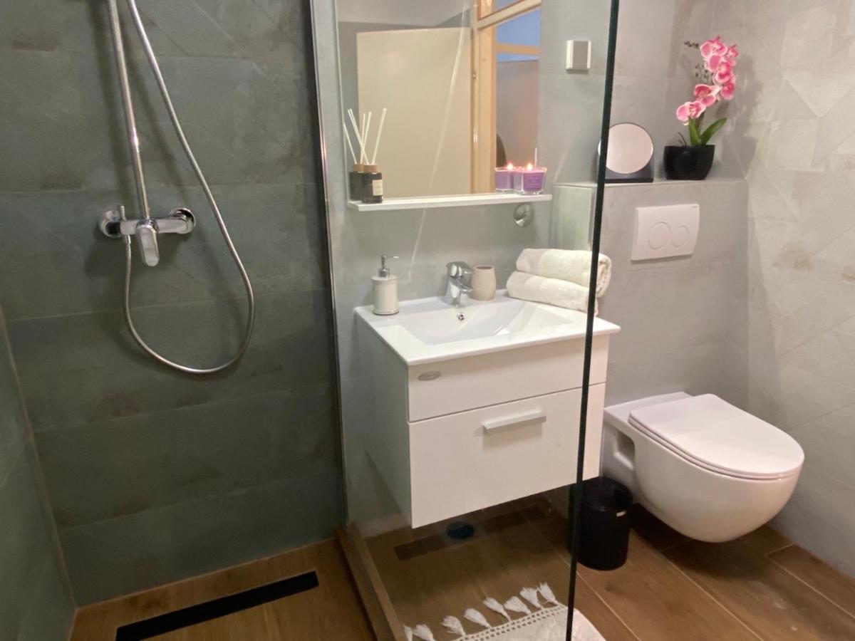 Sunny Apartment In غييكا المظهر الخارجي الصورة